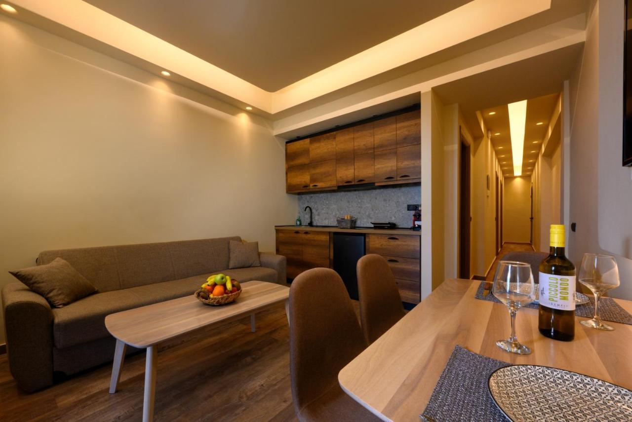 Seven Keys Luxury Suites 아킬레이온 외부 사진