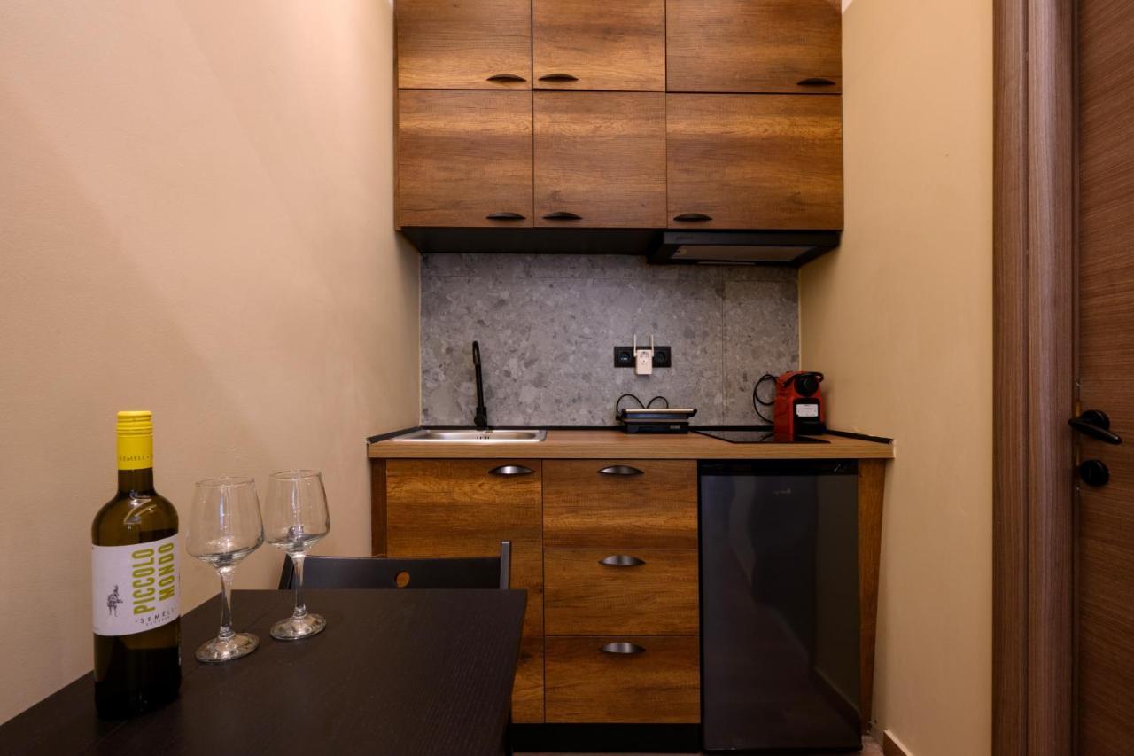 Seven Keys Luxury Suites 아킬레이온 외부 사진