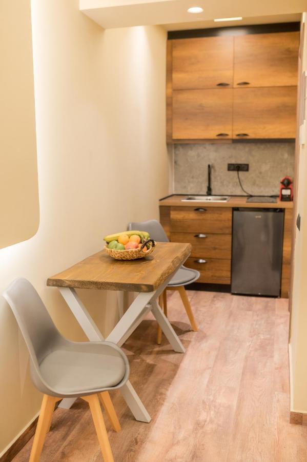Seven Keys Luxury Suites 아킬레이온 외부 사진