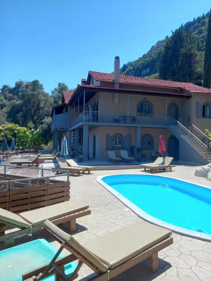 Seven Keys Luxury Suites 아킬레이온 외부 사진